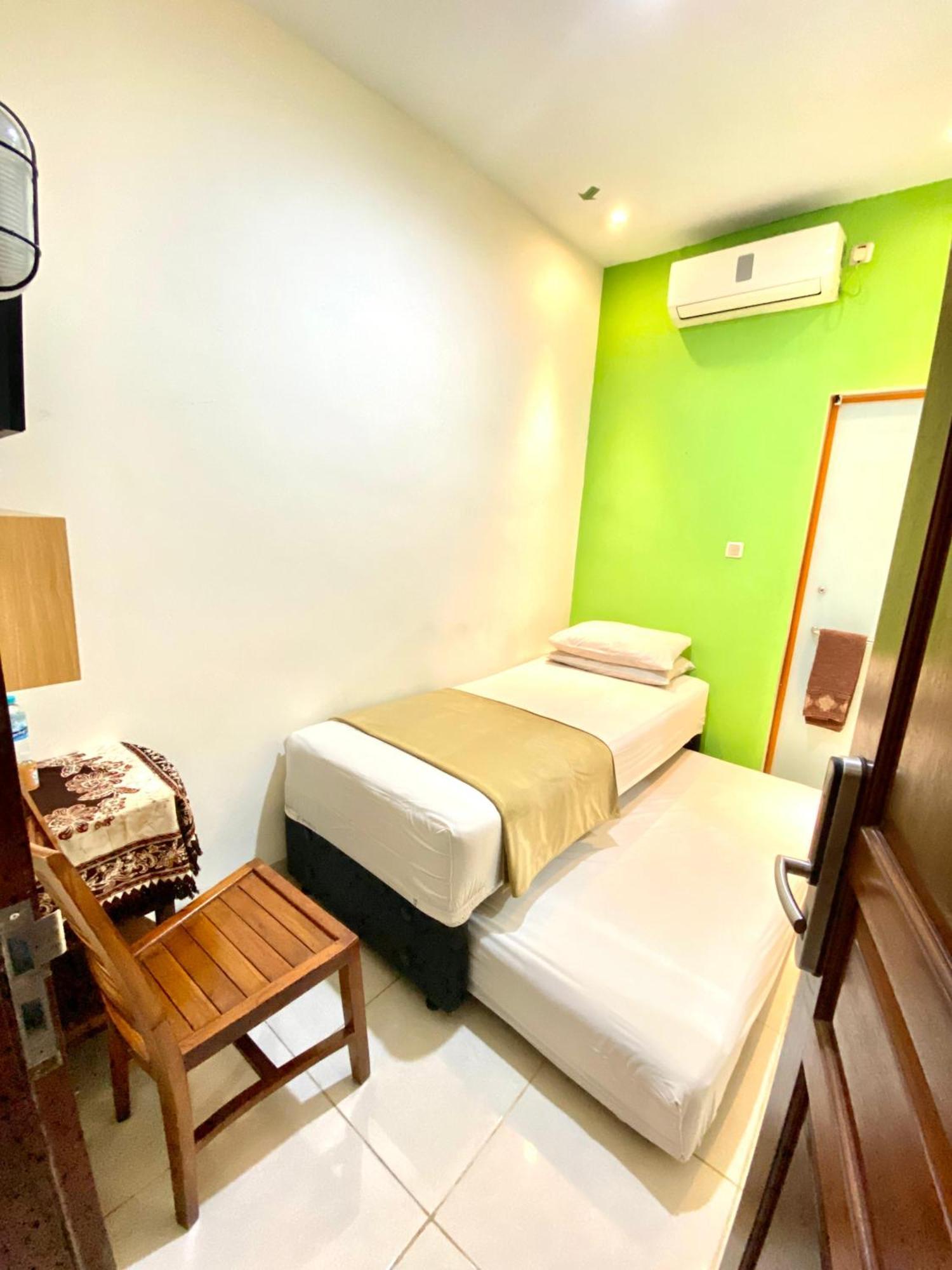 Cabin Hotel Bhayangkara Yogyakarta Ngoại thất bức ảnh