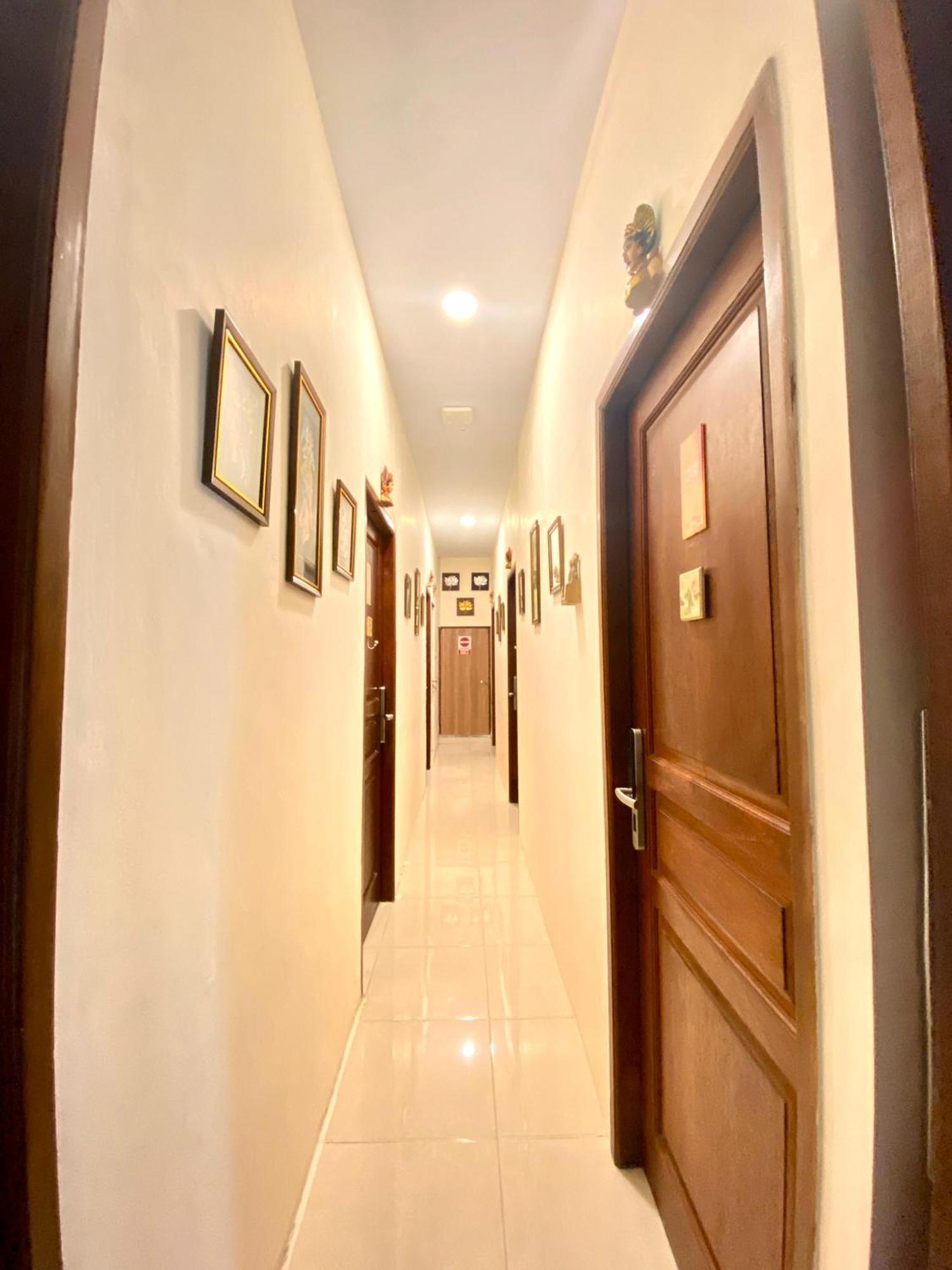 Cabin Hotel Bhayangkara Yogyakarta Ngoại thất bức ảnh