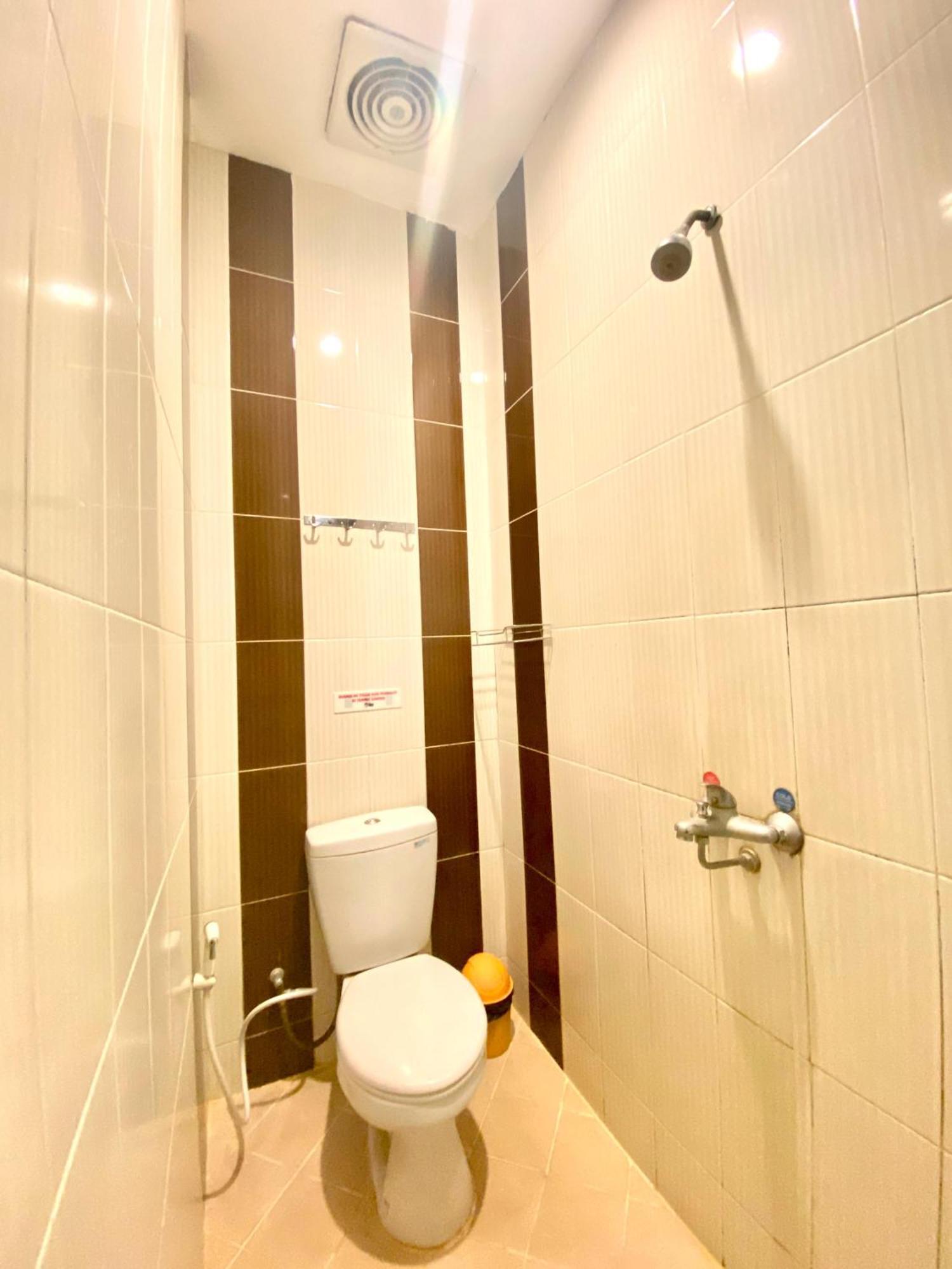 Cabin Hotel Bhayangkara Yogyakarta Ngoại thất bức ảnh