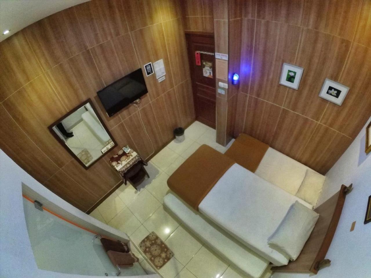 Cabin Hotel Bhayangkara Yogyakarta Ngoại thất bức ảnh